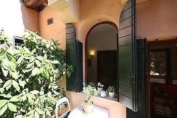 ホテル Al Pozzo 3*